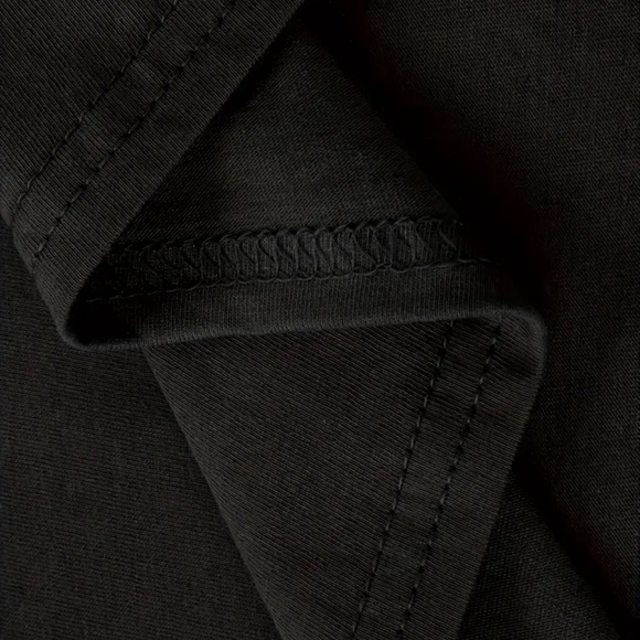 Skull Cropped Tee - Picture 3 of 3